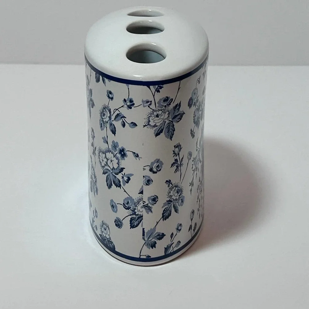 TOMMY HILFIGER BLUE‎ VICTORIAN FLORAL (1PC) TOOTHBRUSH HOLDER